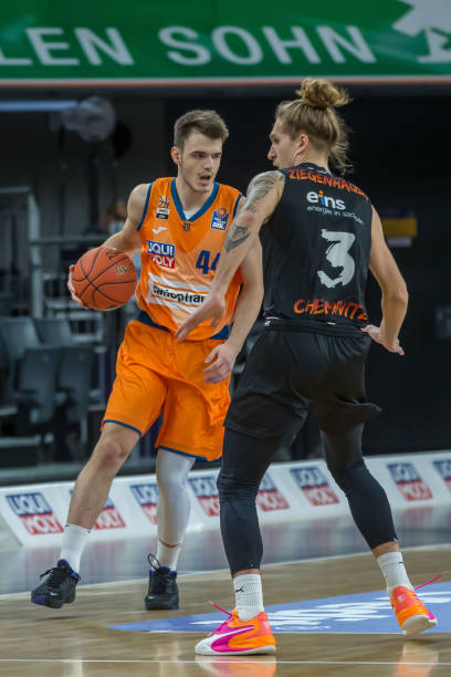 球队明显出 球队明显出