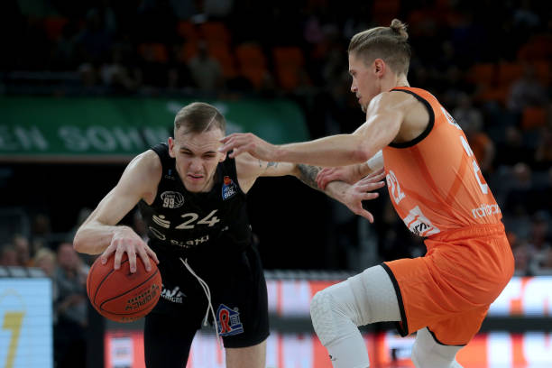 墨重彩的一 墨重彩的一